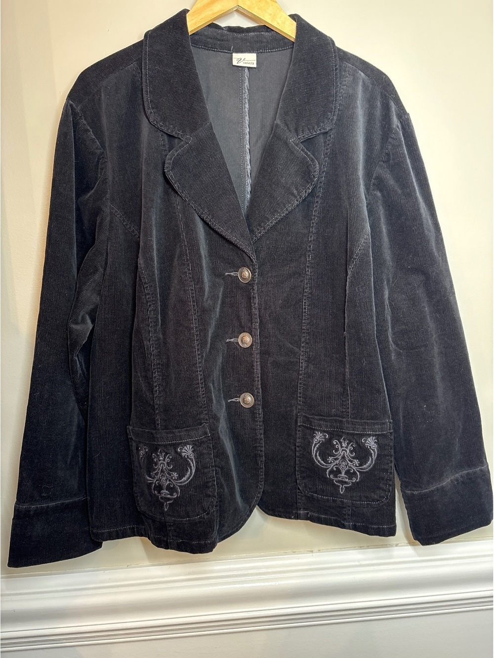 Vintage Venezia Black Embroidered Corduroy Blazer with pocket crests